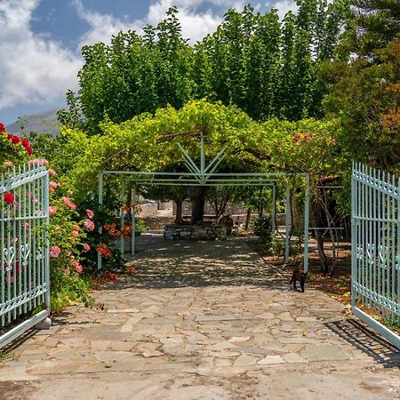 Tranquil Stone Garden House Villa Kalos Exterior foto