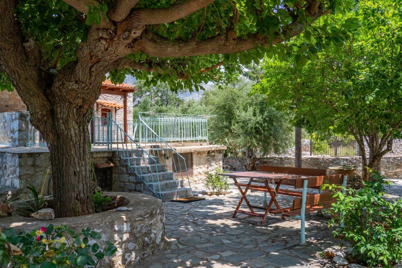 Tranquil Stone Garden House Villa Kalos Exterior foto